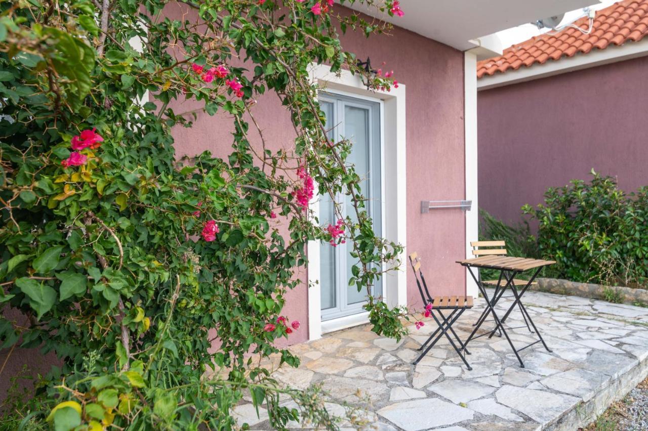 Lorraine's Close To Lourdas Daire Lourdata (Kefalonia)