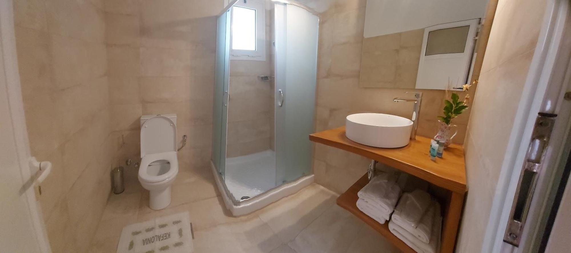 Lorraine's Close To Lourdas Daire