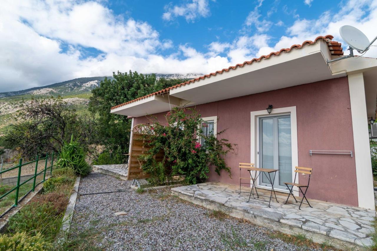 Lorraine's Close To Lourdas Appartement